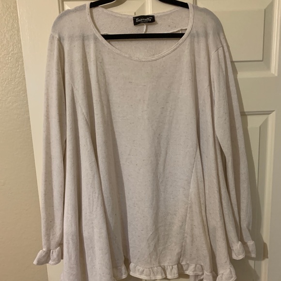 Basically Me top - Picture 2 of 4